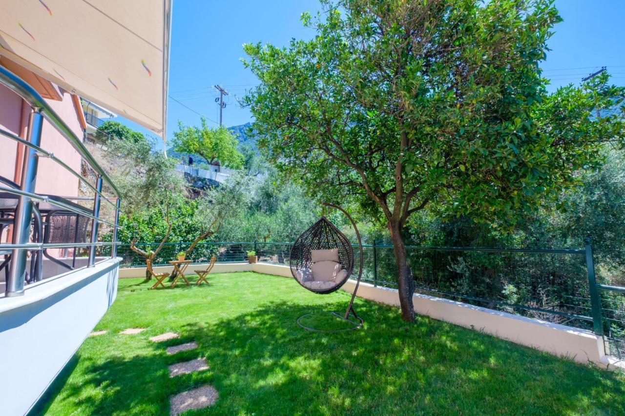 Almyros Aktis Private Garden Apartment Calamata Exterior foto
