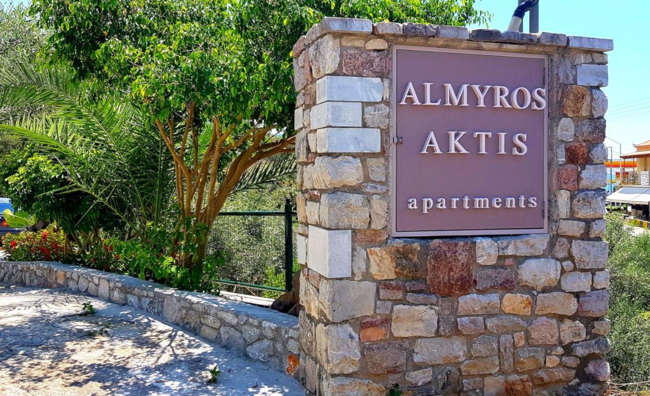 Almyros Aktis Private Garden Apartment Calamata Exterior foto